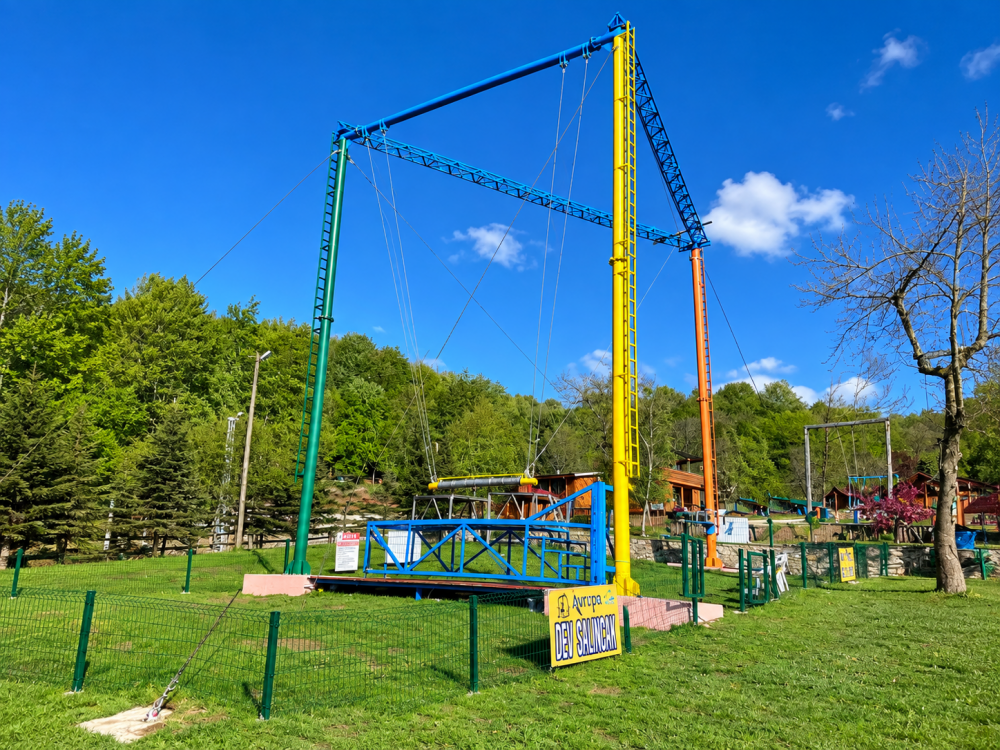 Dev Salıncak | Aytepe Park